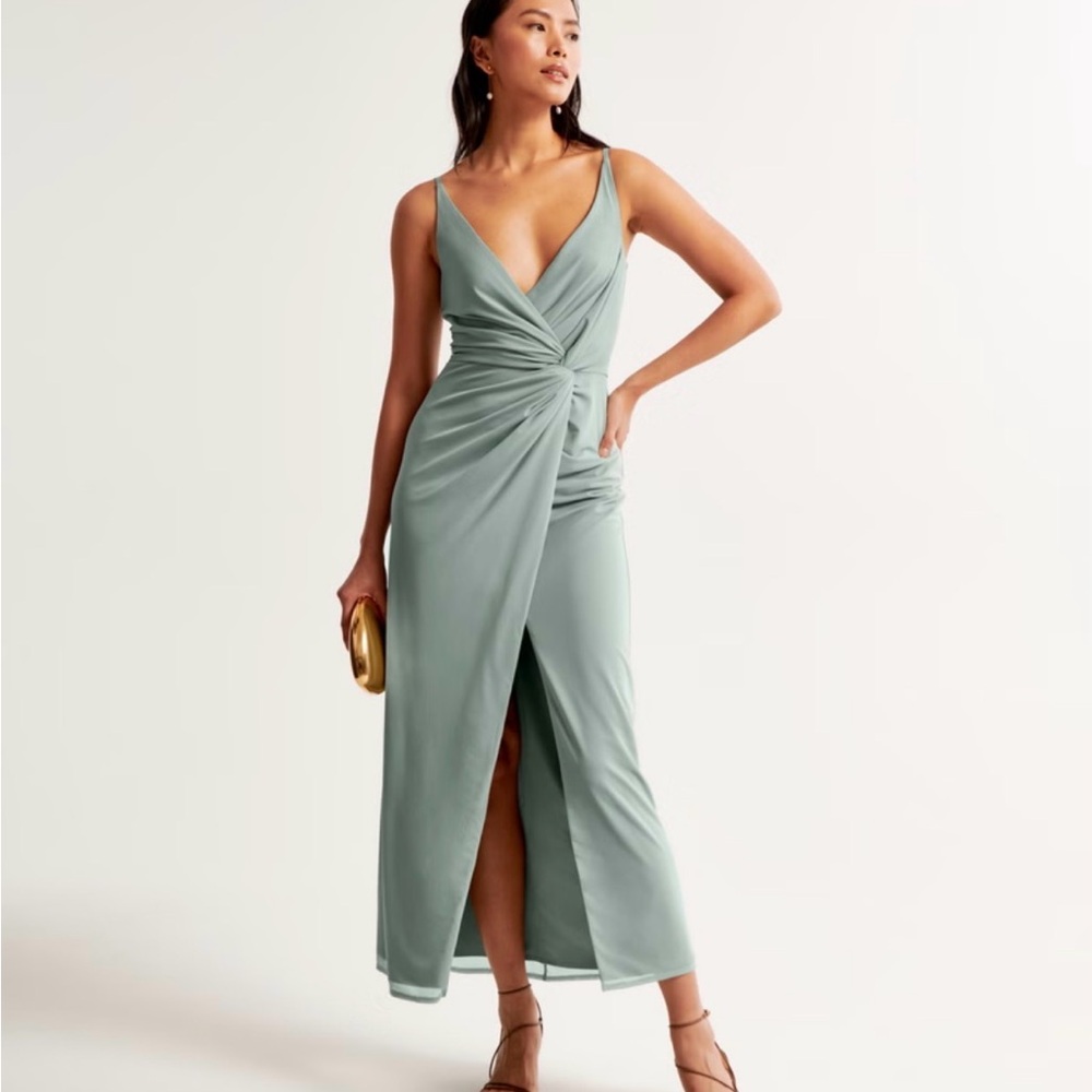 A&F Mesh Twisted-Front Maxi Dress - Green Granite